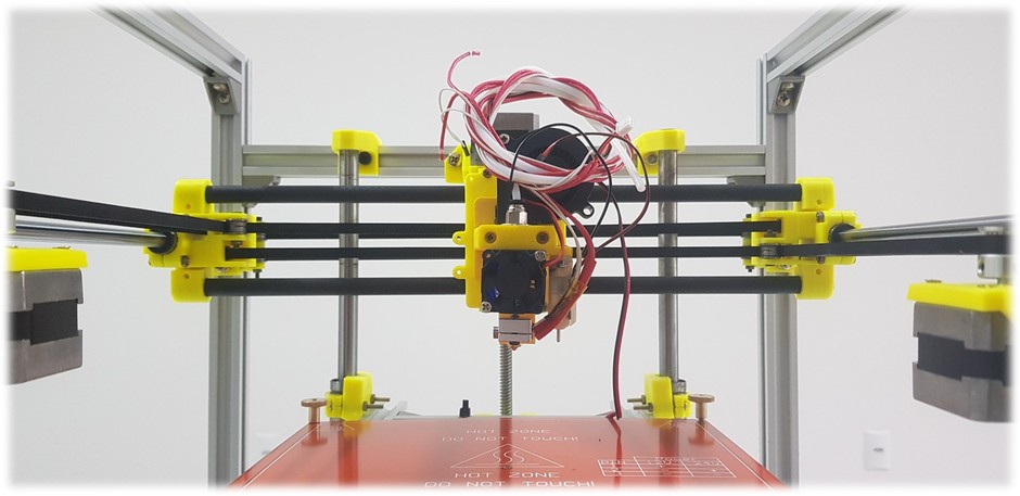 Hot End, cooler e sensor de autonivelamento instalados